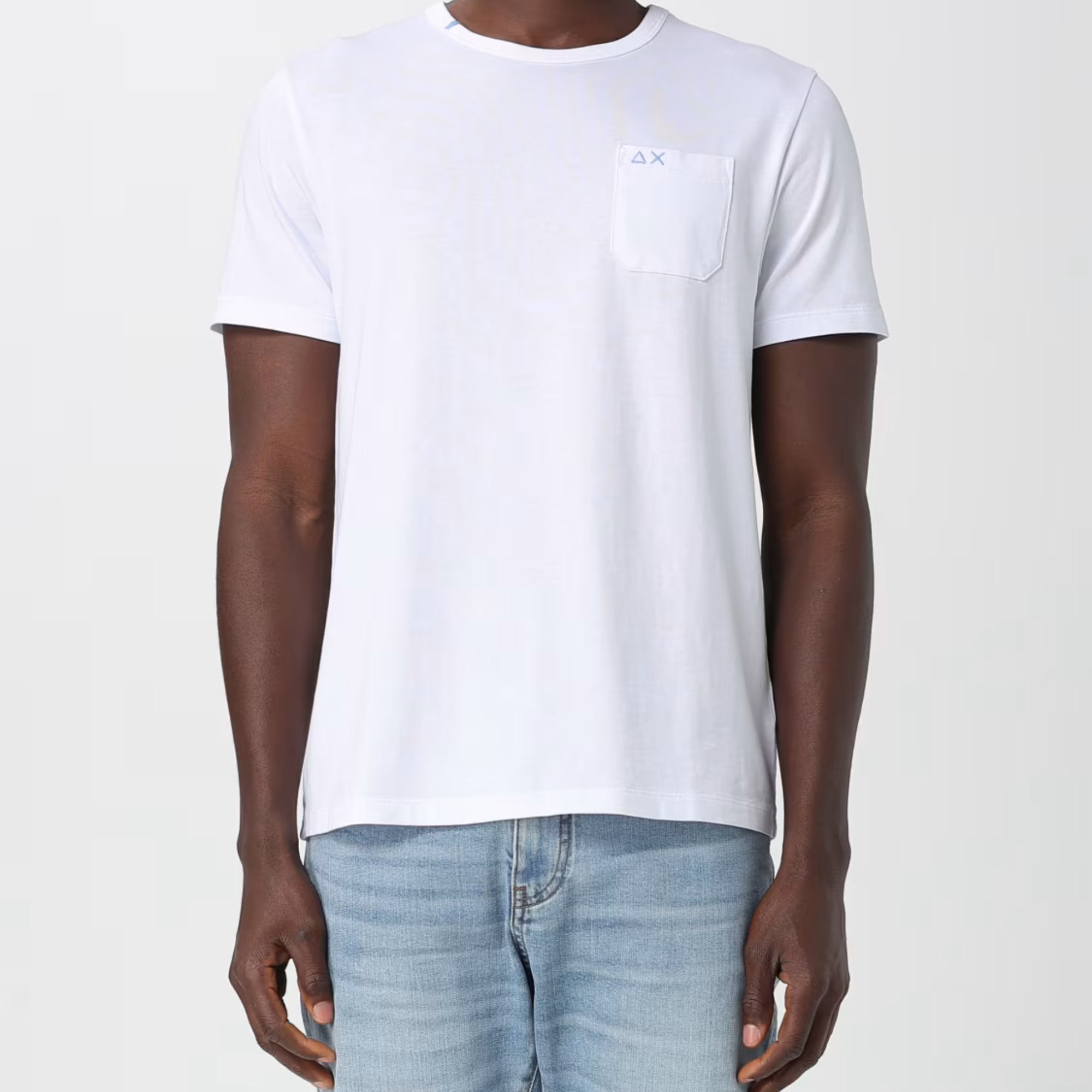 White T-shirt basic