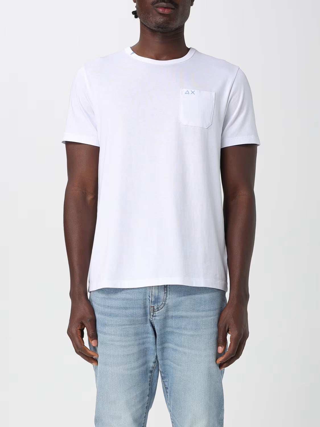 White T-shirt basic